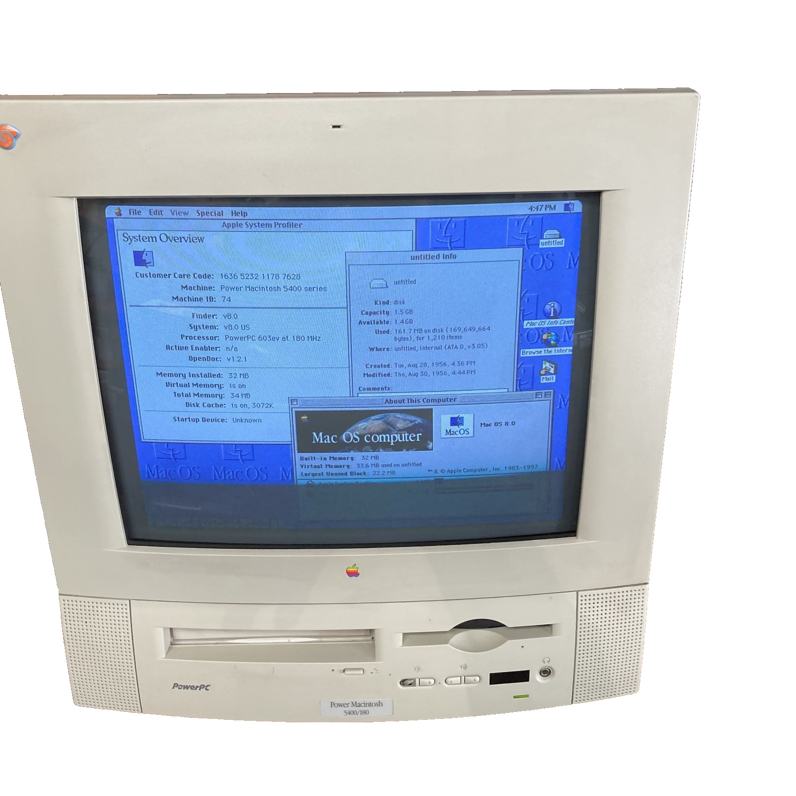 Apple Power Macintosh 5400/180 180MHz PowerPC M3046 Mac OS 8 1.5GB HDD 32MB RAM
