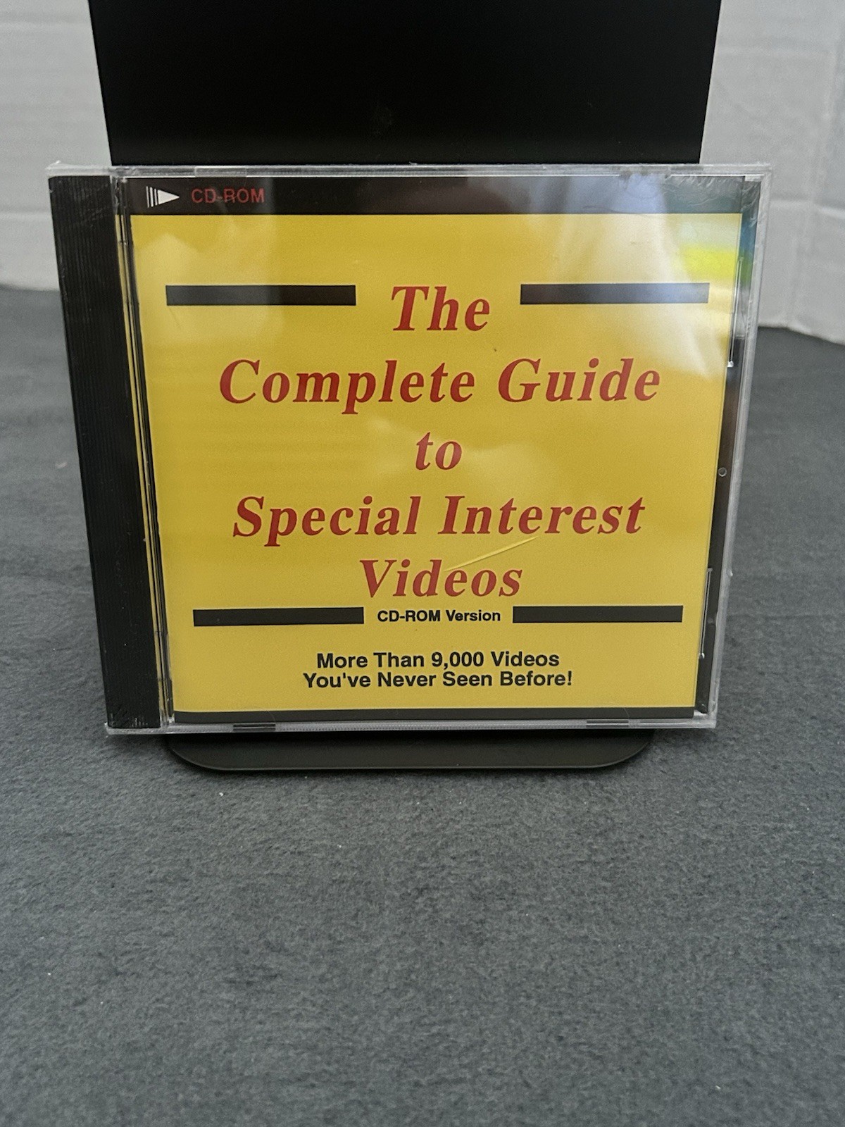 Complete Guide Special Interest Videos Quanta Press 1993 VTG PC Mac CD-ROM Rare