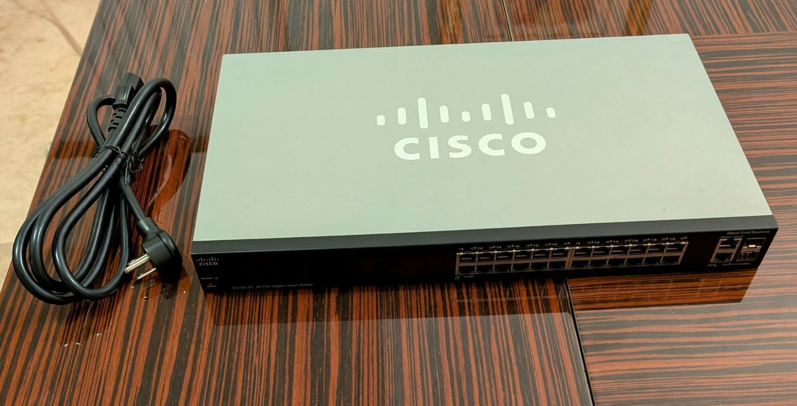 Cisco SG200-26 26-Port Gigabit Ethernet Smart Switch