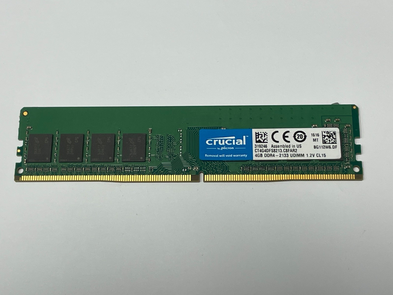 Crucial 4GB (1 Stick) PC4-2133 DDR4 17000 UDIMM PC Memory CT4G4DFS8213.C8FAR2