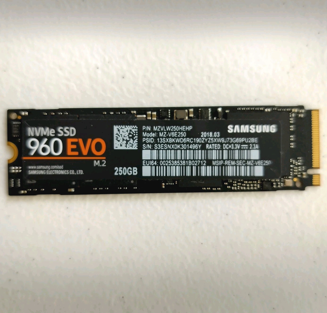Samsung 960 EVO 250GB NVMe M.2 Internal SSD Solid State Drive Black - 70% Health