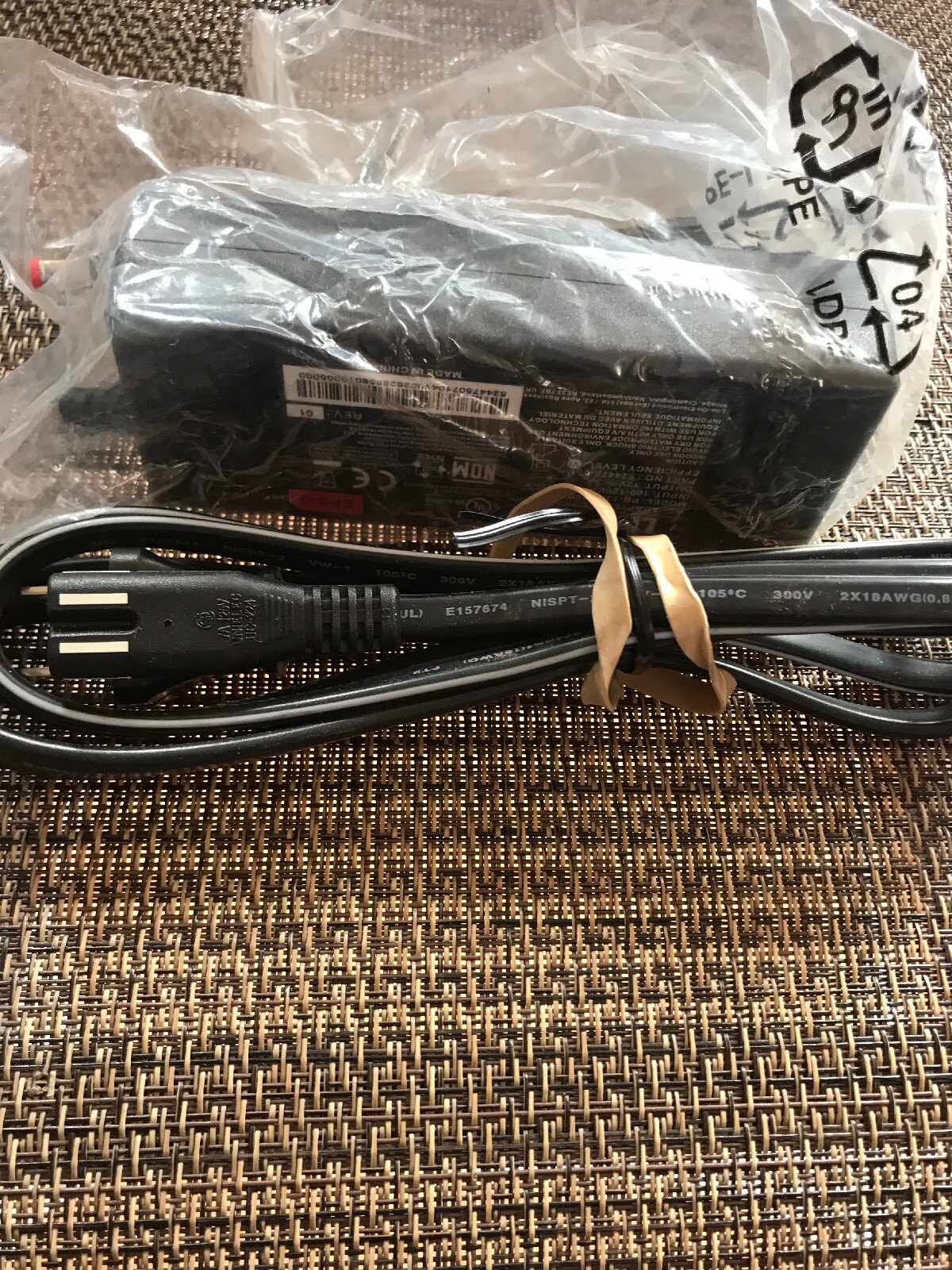 LiteOn AC Adapter EPS-3 Model PB-1360-05R1 more power cord