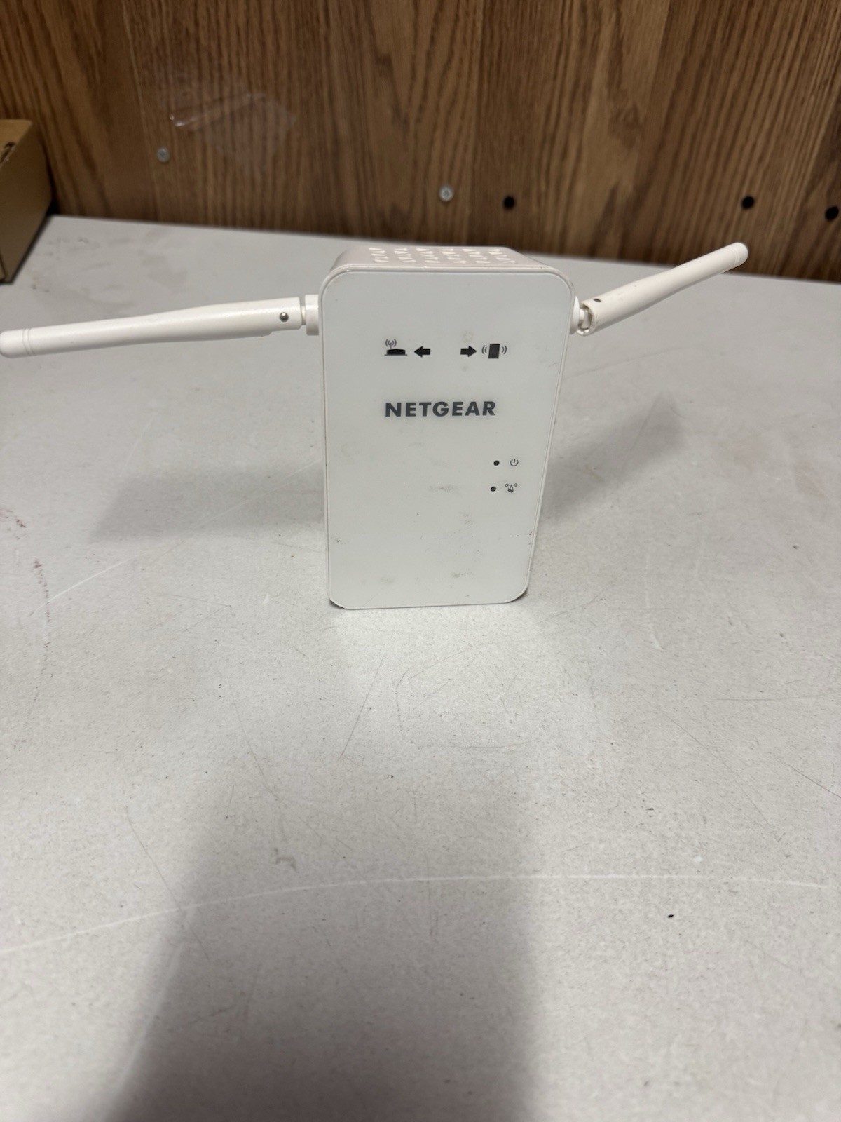 NETGEAR EX6100 AC750 WiFi Range Extender Dual Band w/ Ethernet Port