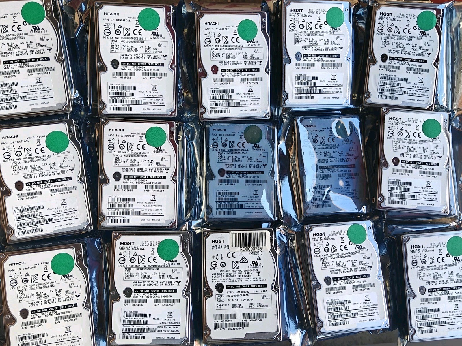 Lot of 50 HGST EMC C10K900 HUC109060CSS600 600 GB 2.5" SAS 2 Enterprise Drive