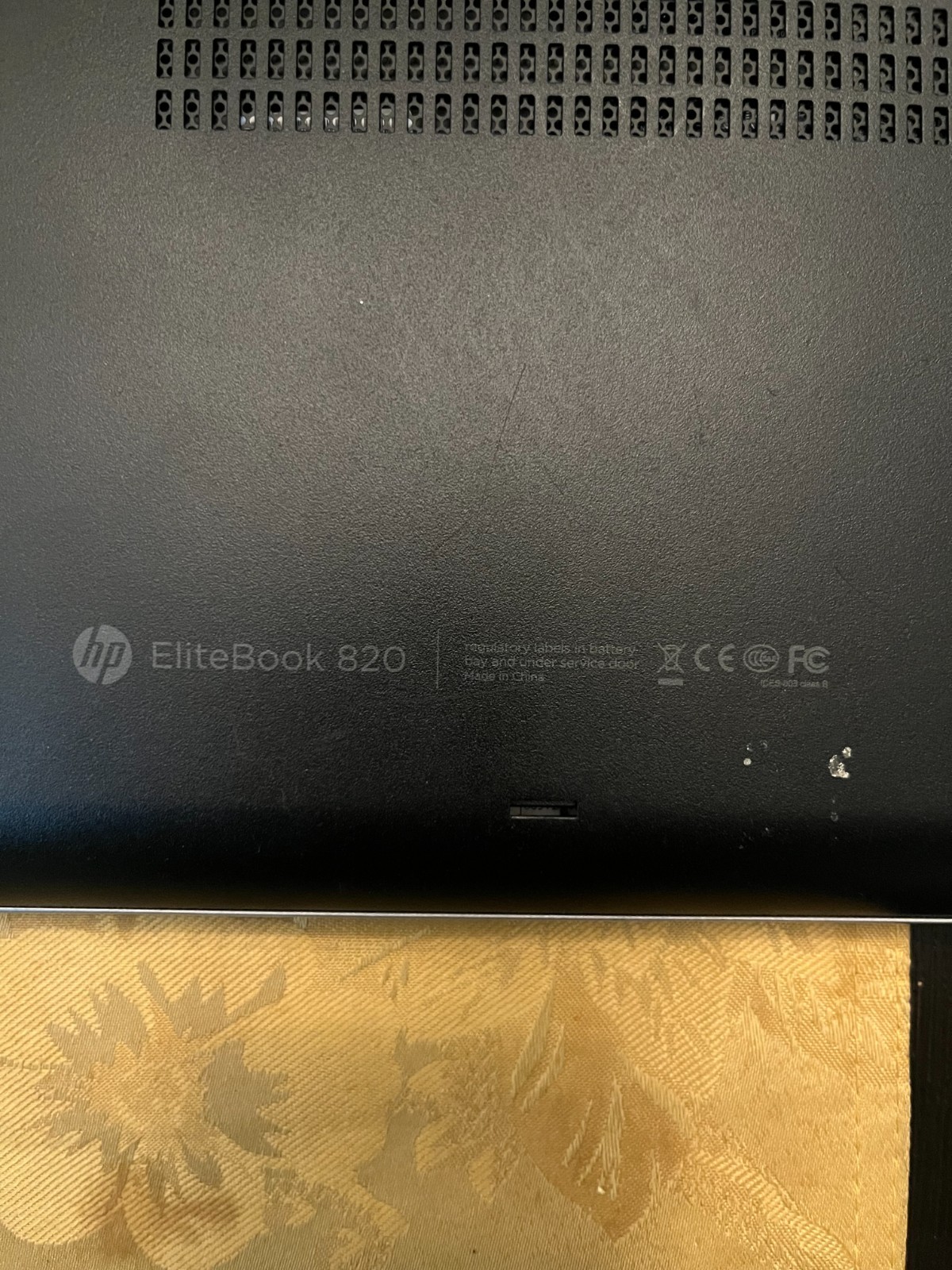HP EliteBook 820 G3 12.5 " (256GB SSD, Intel Core i5-6300U, 2.4Ghz, 8GB RAM)...