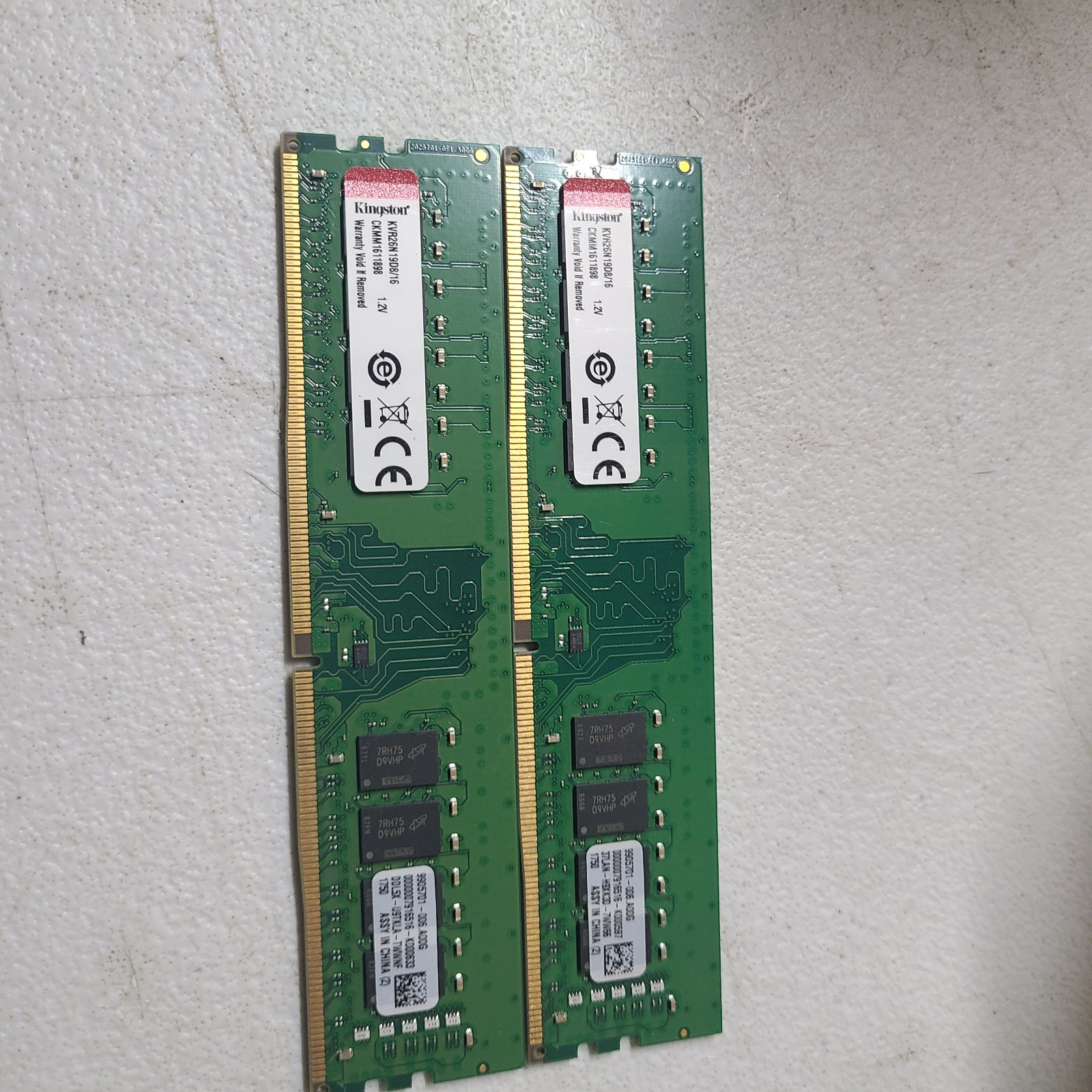 Kingston 32GB (2x16GB) DDR4-2666 Desktop RAM KVR26N19D8/16