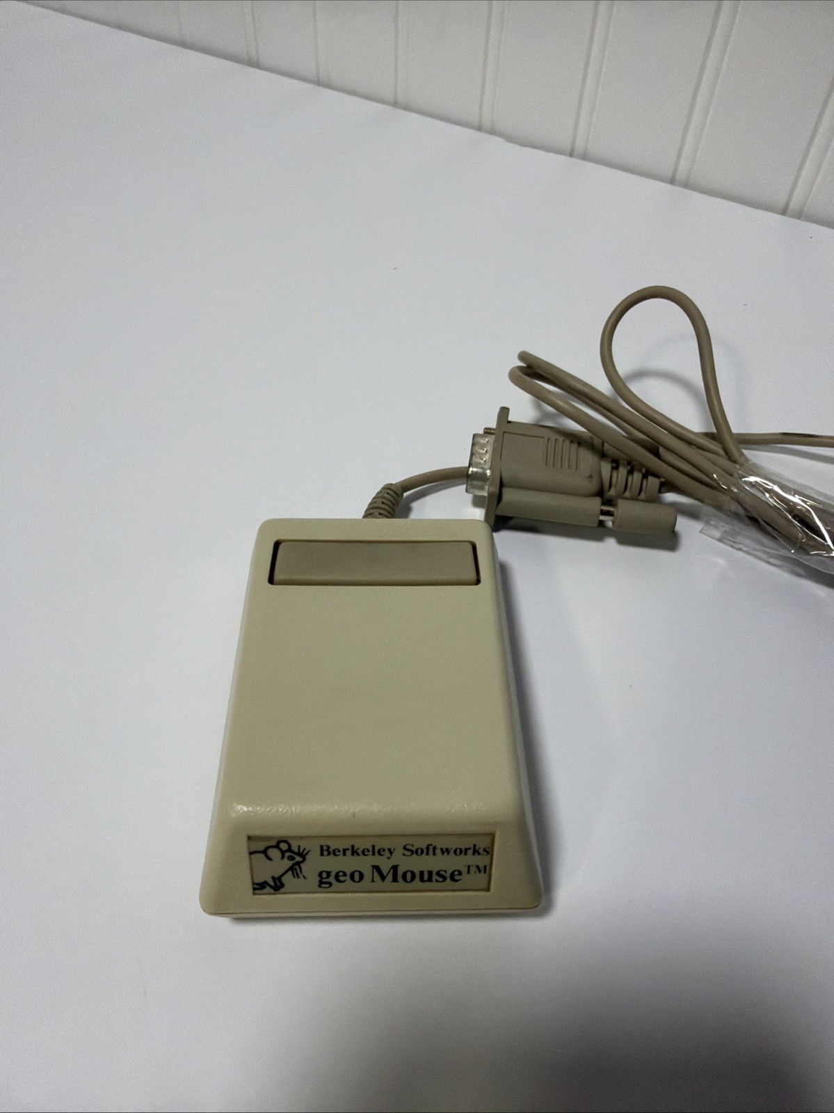 Berkeley Softworks geoMouse Commodore 64 128 C64 C128 GEOS Mouse DB9 Vintage
