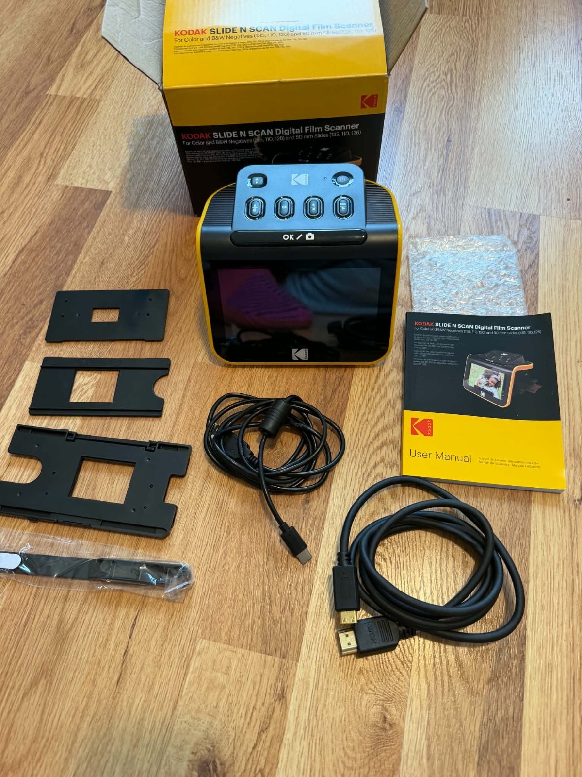 Kodak Slide N Scan Digital Film Scanner for Color/B&W Negatives (RODFS50)