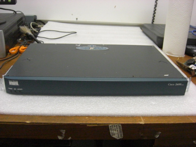 CISCO 2620 4-PORT 10/100 WIRED ROUTER W/ ONE- VWIC 2MFT-T1