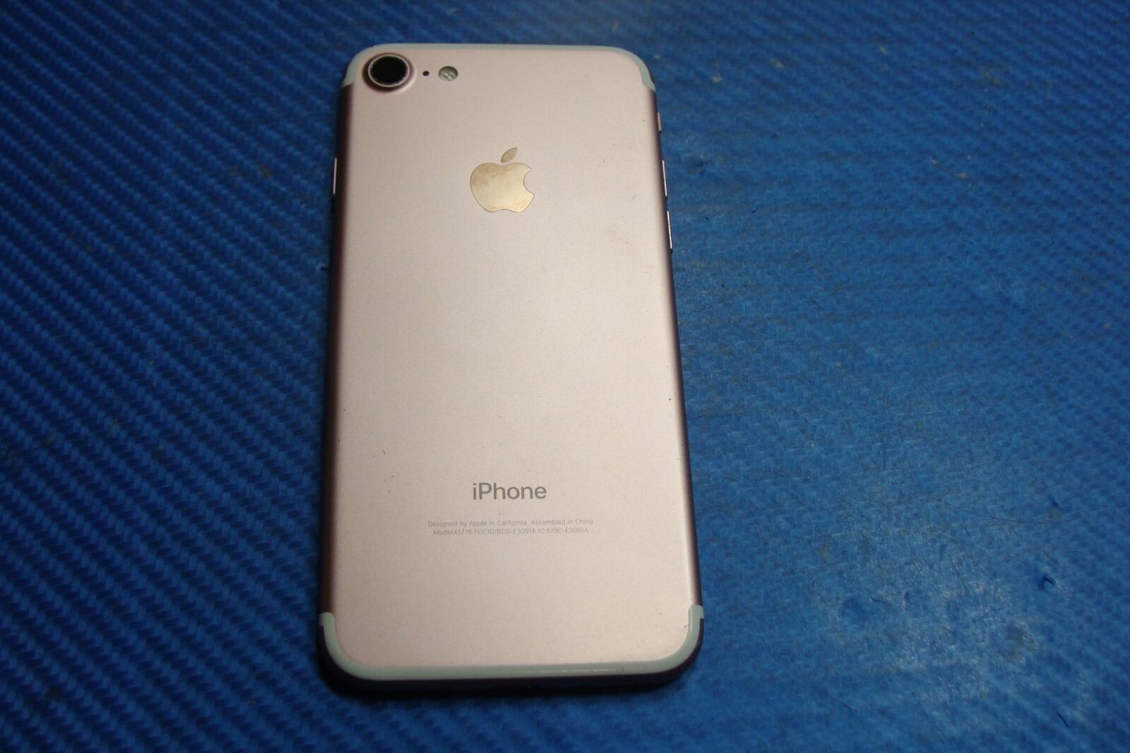 Apple iPhone 7 T-Mobile 4.7" A1778 32GB Genuine Pink Back Cover 