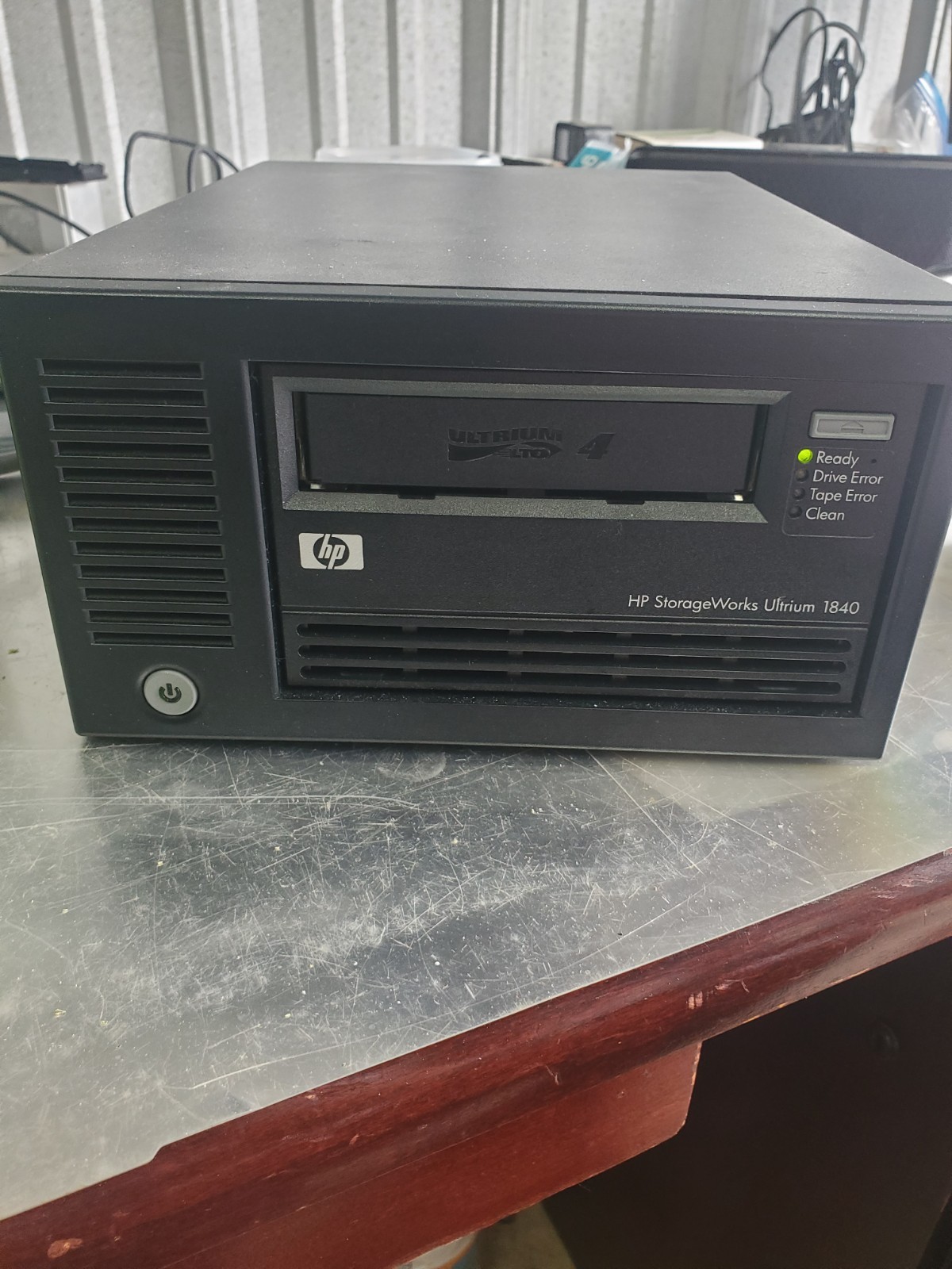 HP StorageWorks Ultrium 1840 - Tape drive LTO ( 800 GB / 1.6 TB ) 4 SAS external