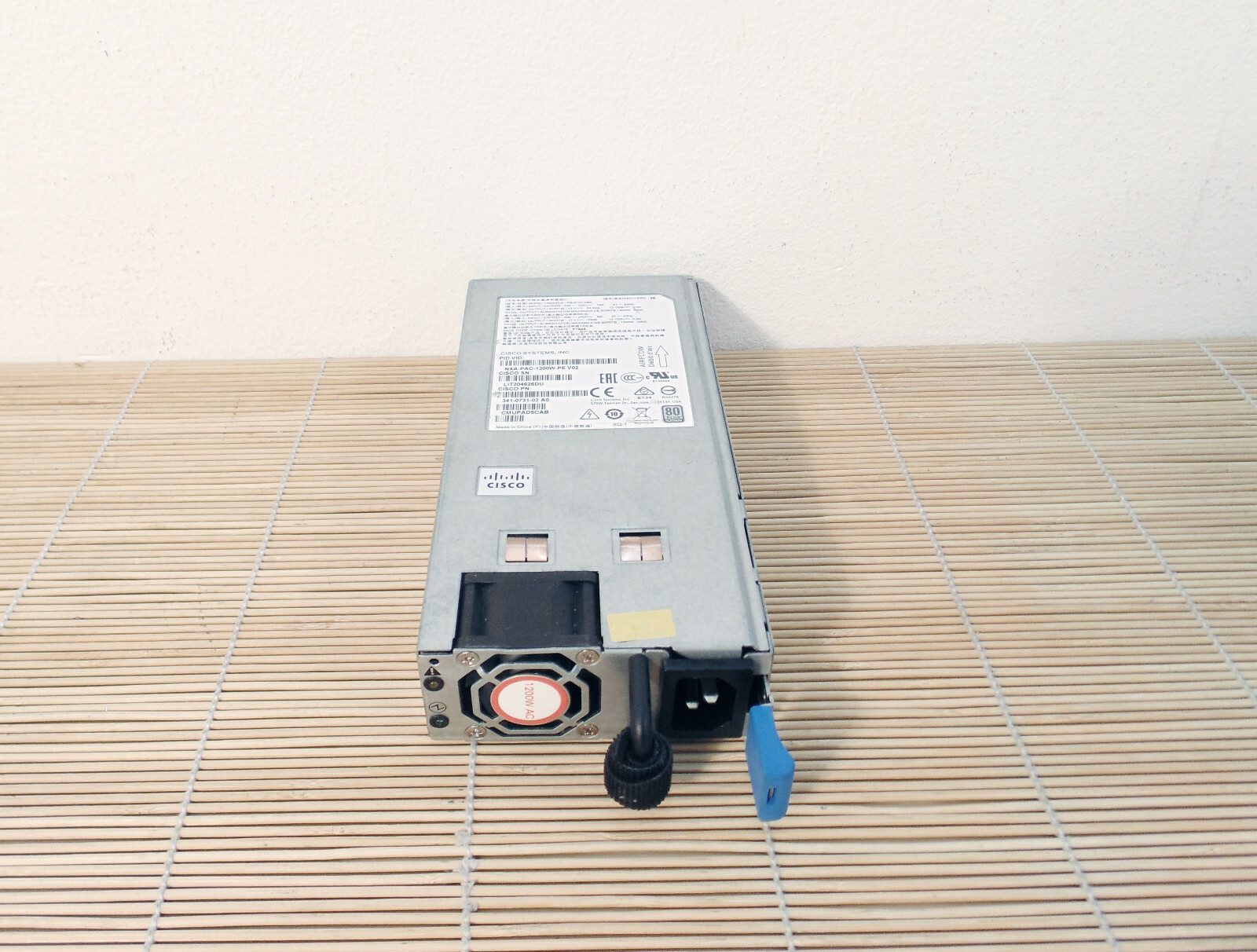 Cisco NXA-PAC-1200W-PE Nexus NEBs AC 1200W PSU Port Side Exhaust 341-0731-02