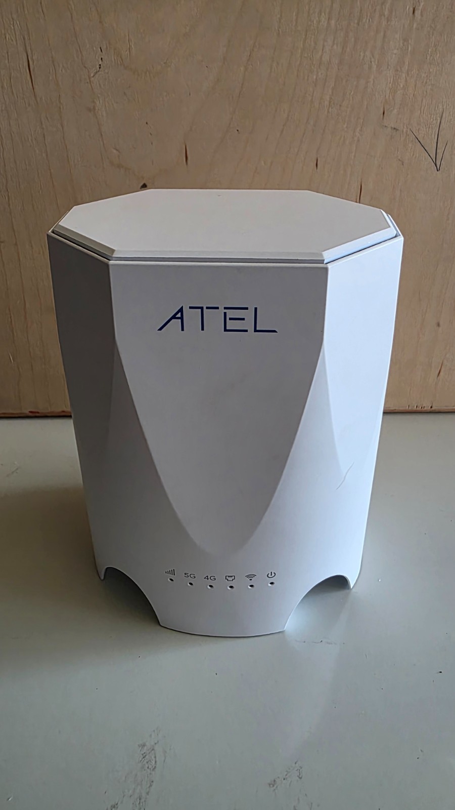 ATEL WB550 5G Indoor Fixed Wireless Router