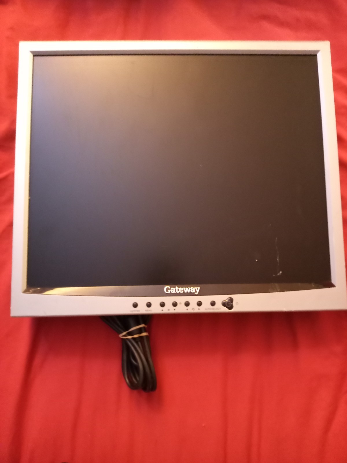 Vintage Gateway FPD1750 17" Square TFT LCD Computer Monitor - January 2005