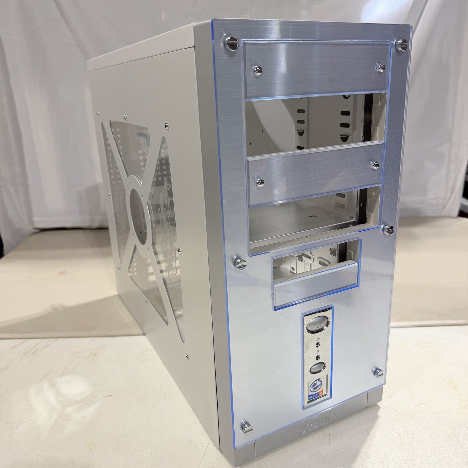 Vintage Raidmax Galaxy ATX-988 Sleeper Mid PC Case Only Retro Gaming Silver Blue