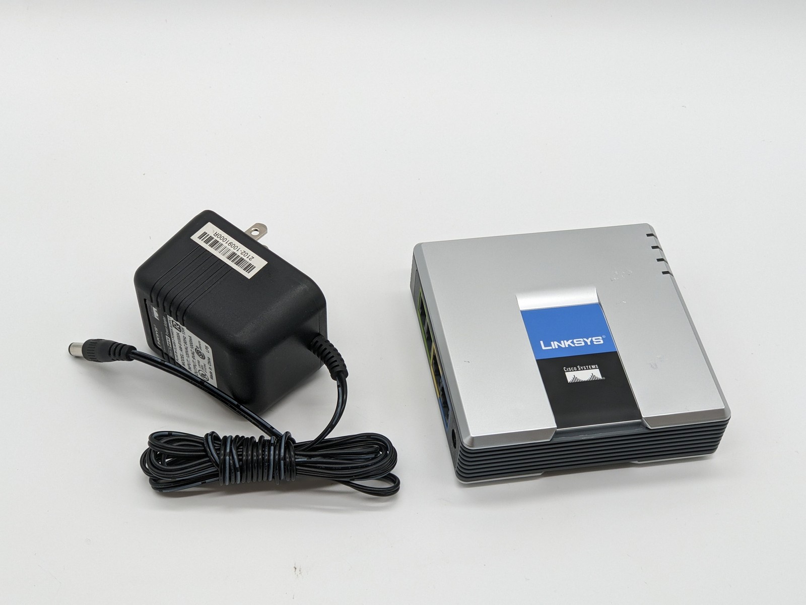 Cisco / Linksys SPA2102 VoIP 2FXS Phone Adapter with Router + AC ADAPTER FREE SH