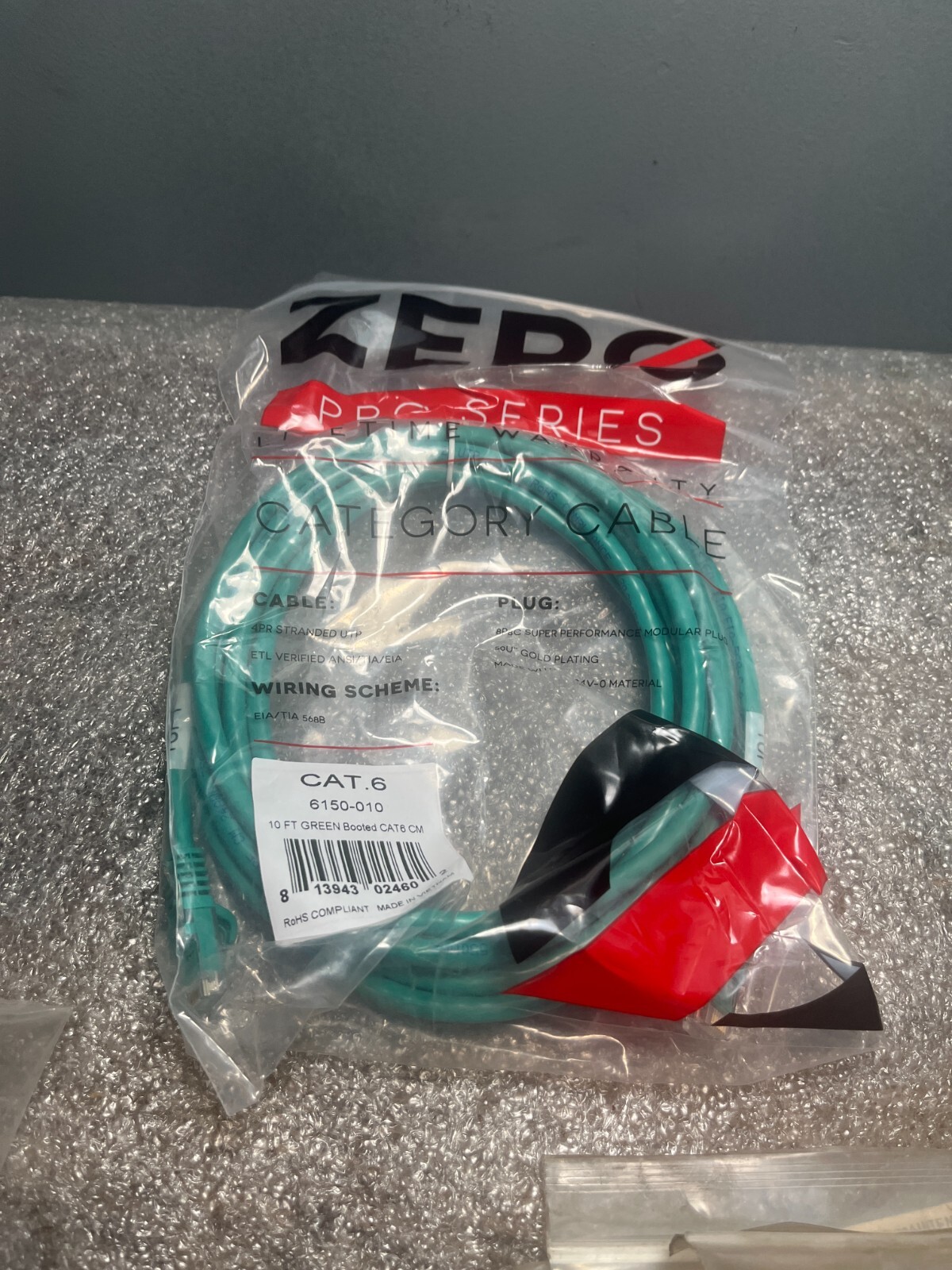 new in bag 10ft CAT 6 Patch Cable Ethernet Black CAT6 6150-010
