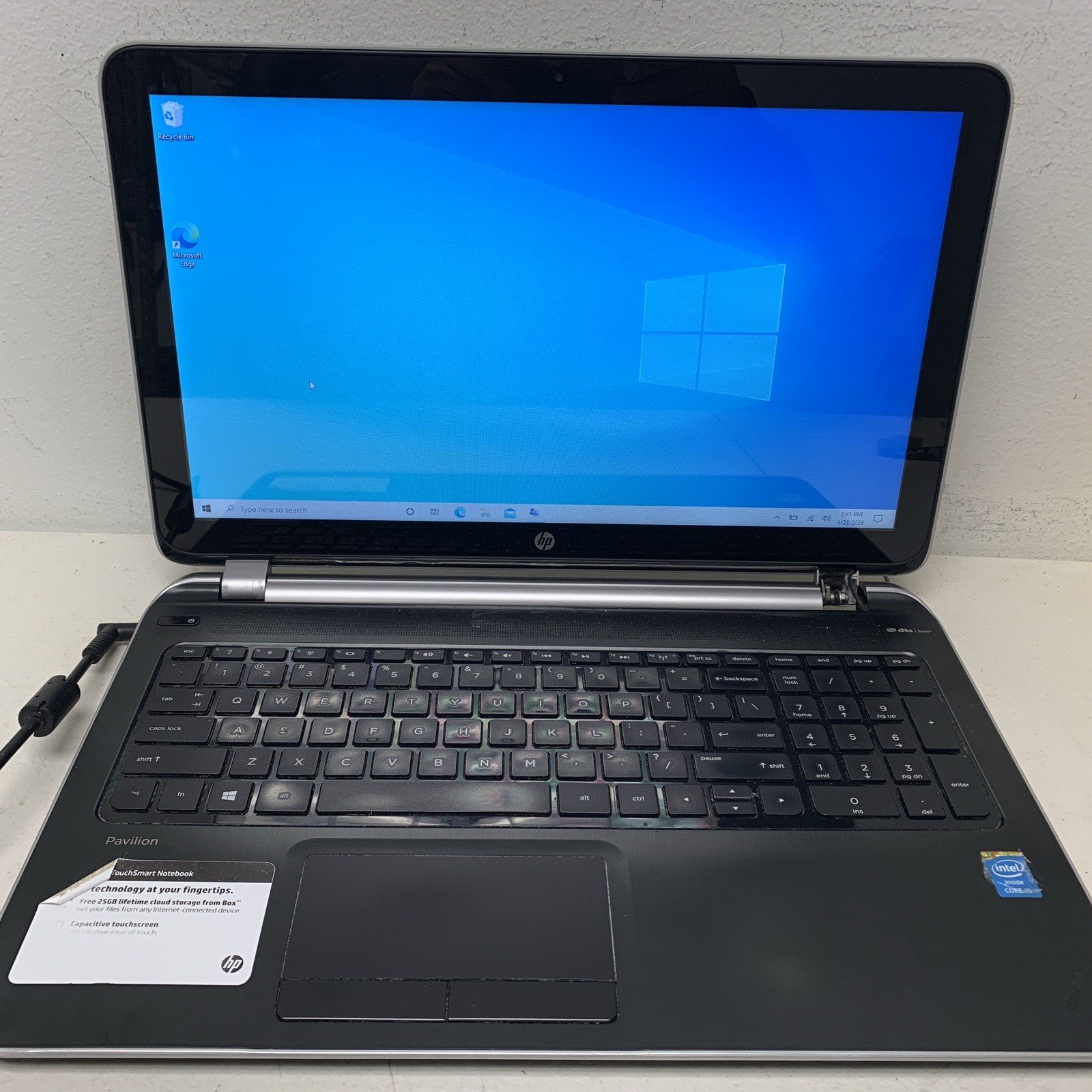 HP Pavilion TS 15  Notebook i5-4200u 12GB Ram 1GB HDD W10 Home Need Battery