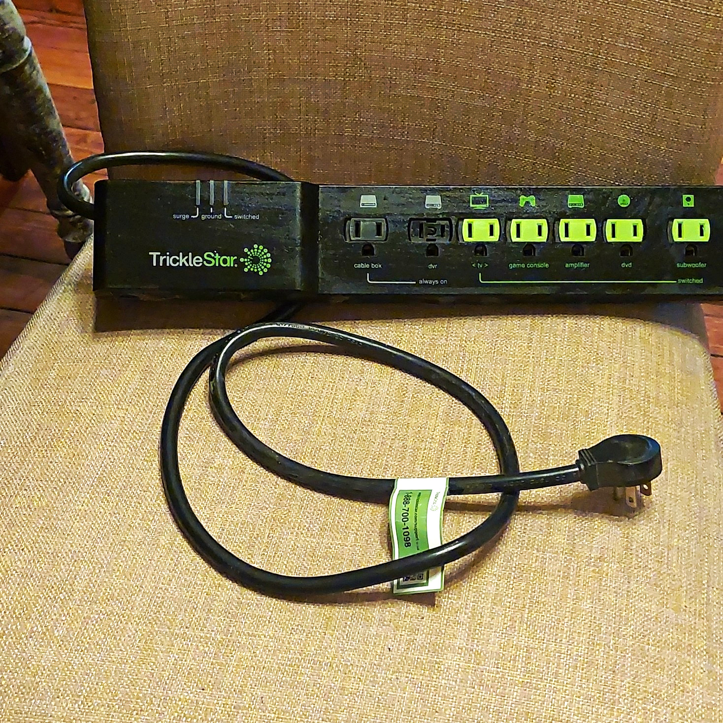TrickleStar TS1810 7-Outlet Surge Protector Power Strip 10ft Cord 120V 15A