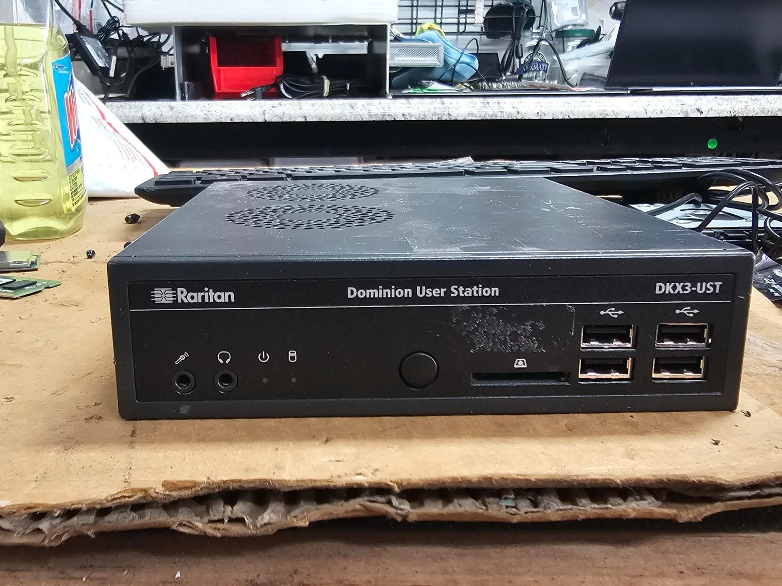 Raritan Dominion DKX3-UST KX User Station Remote Control 4GB Dual NIC 2x DP HDMI