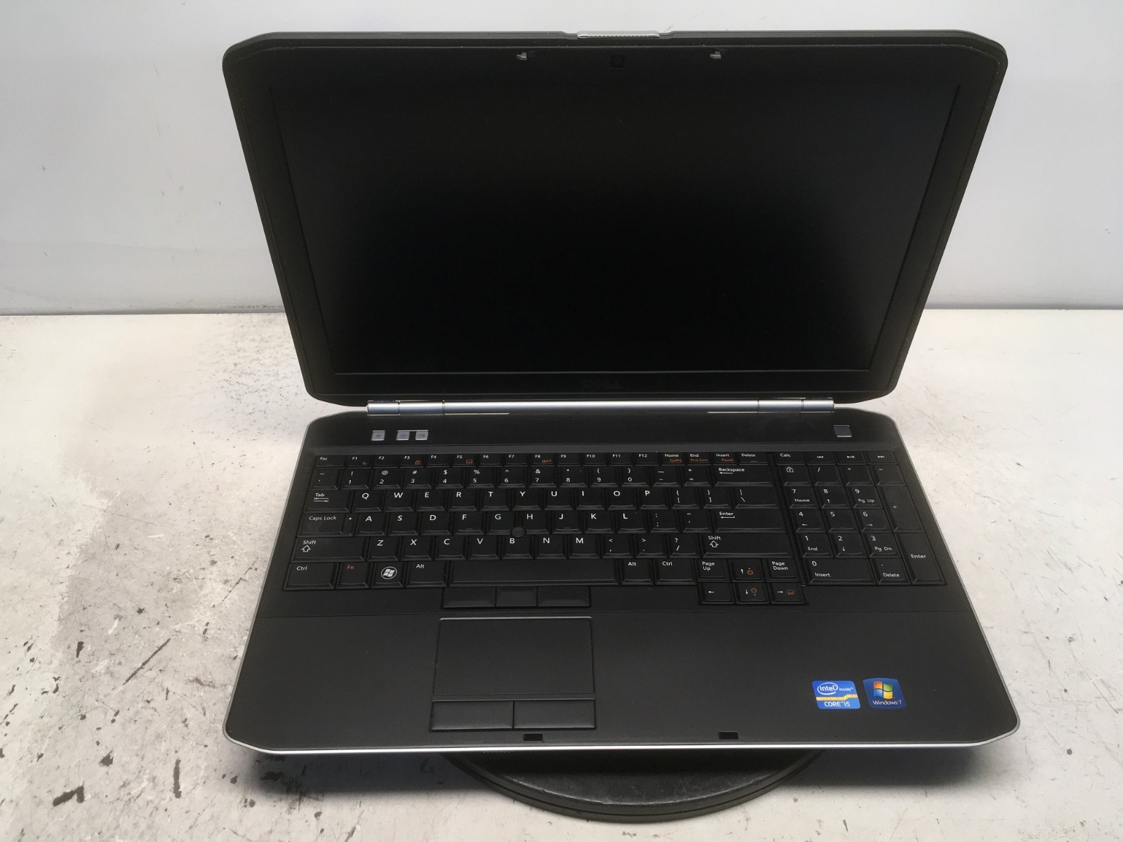 Dell Latitude E5520 Intel i5-2520M 2.5GHz 8 GB NO HDD No Batt