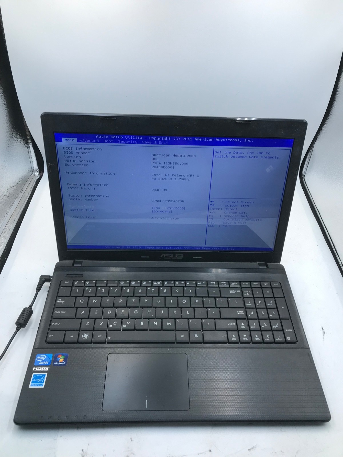 ASUS X55A Intel Celeron B820 1.7GHz 15" Laptop  2GB RAM- Missing Parts- MZ
