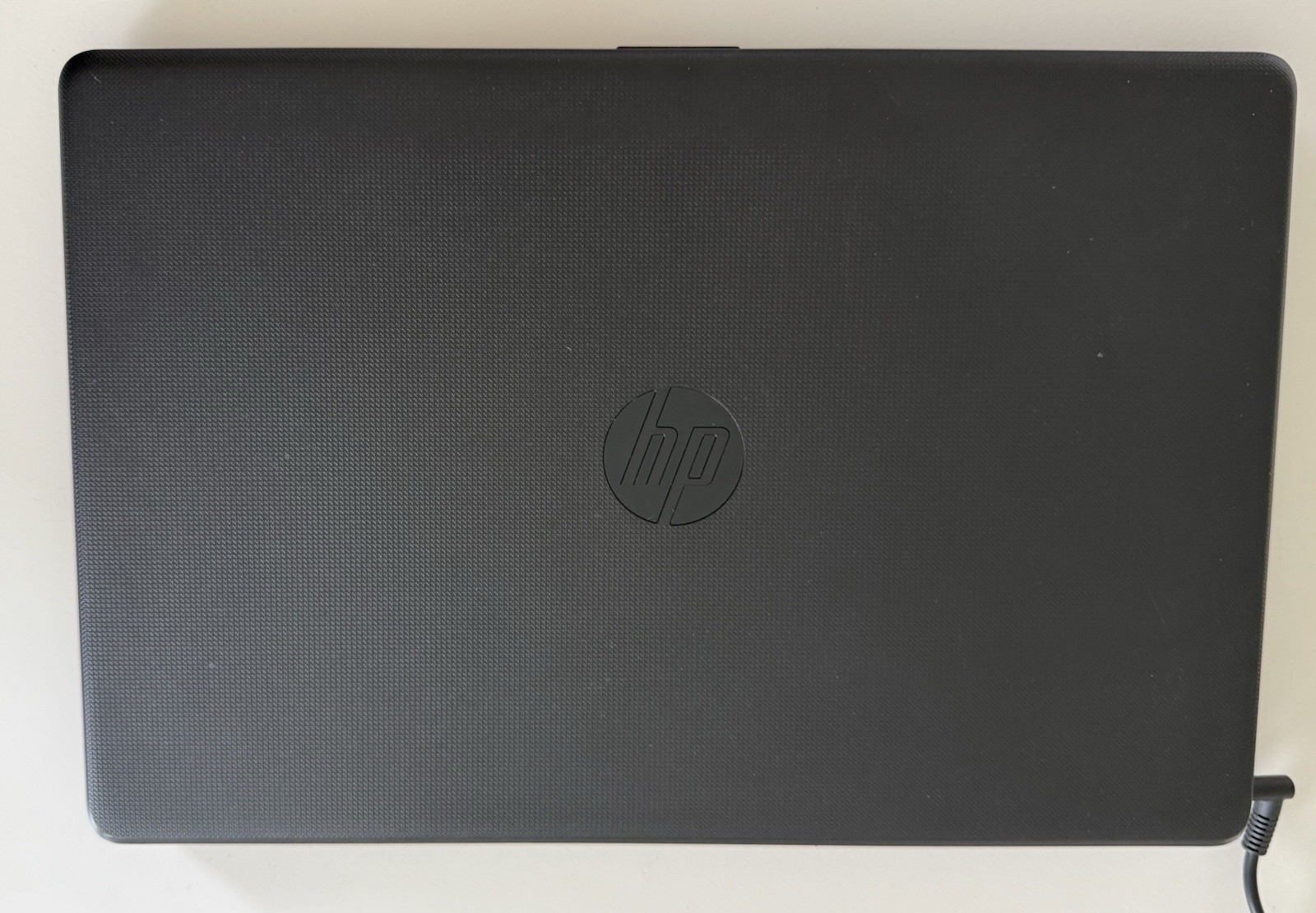 17.3" HP PAVILION 17-BS049DX INTEL CORE i5-7200U 2.50GHZ  No DDR, HHD, Adapter