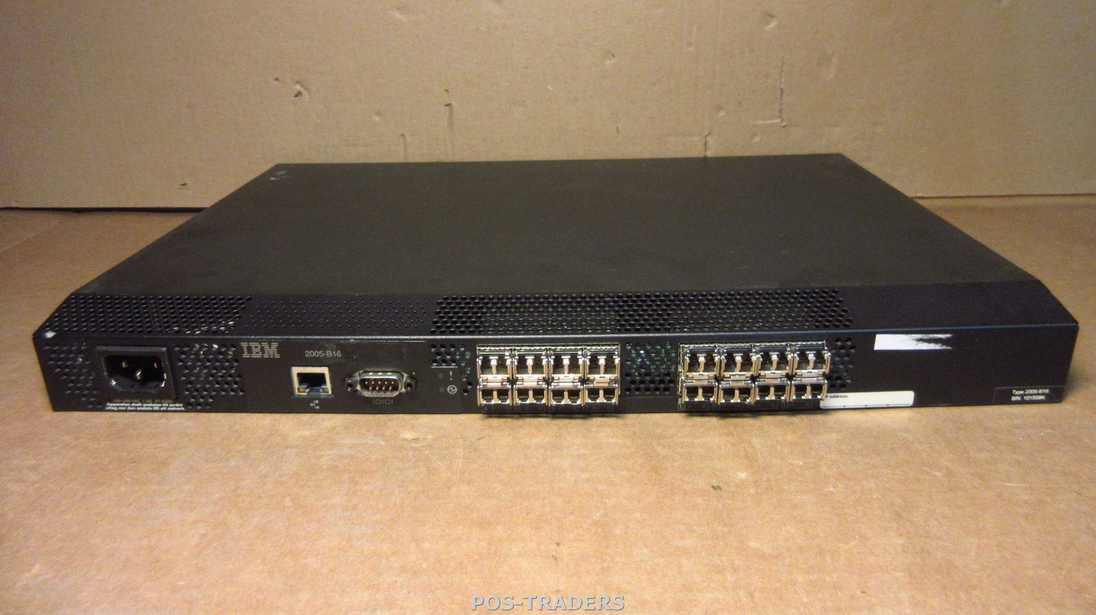 IBM 2005-B16 San 16port 4GB Fibre Channel FC Fabric Network Switch INCL 16x SFPS