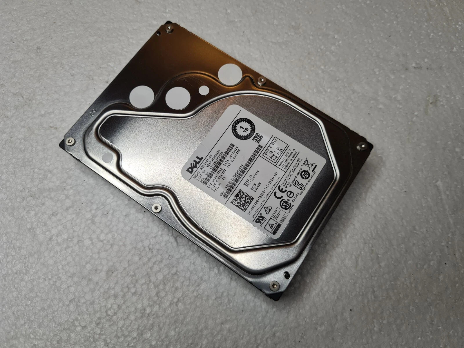 Toshiba  Dell D3YV6  CN-0D3YV6 1TB 3.5 SATA 7200RPM 6GB Server Hard Drive TESTED