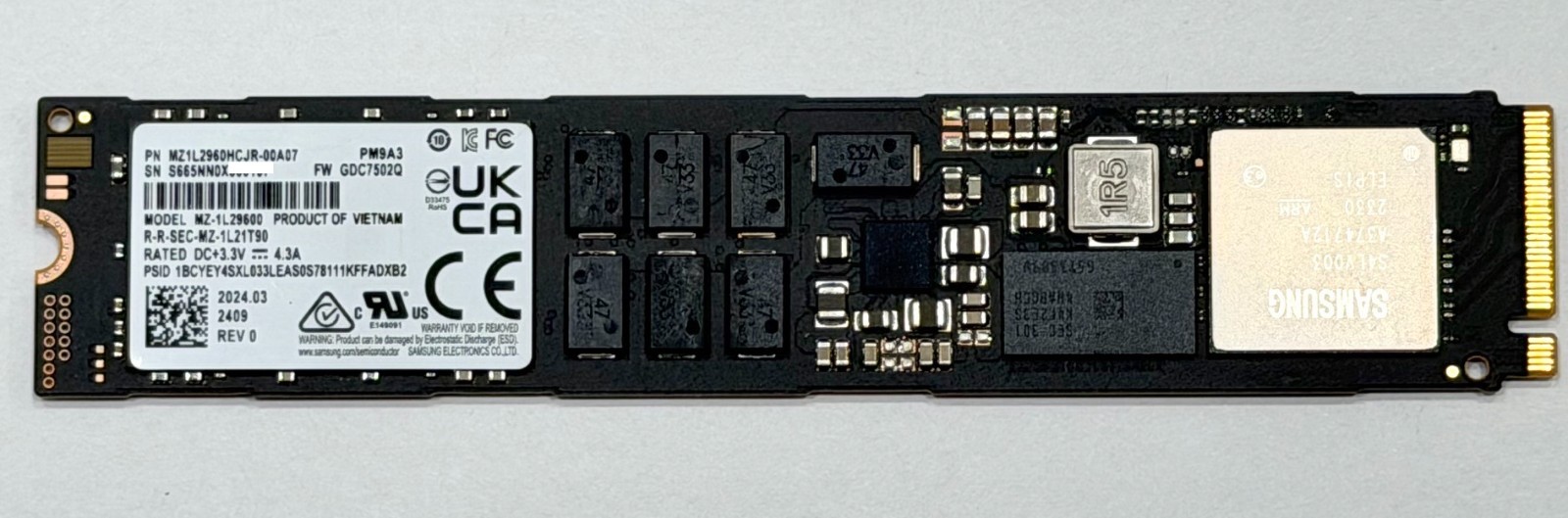 Samsung PM9A3 960GB PCIE NVMe M.2 Solid State Drive MZ1L2960HCJR
