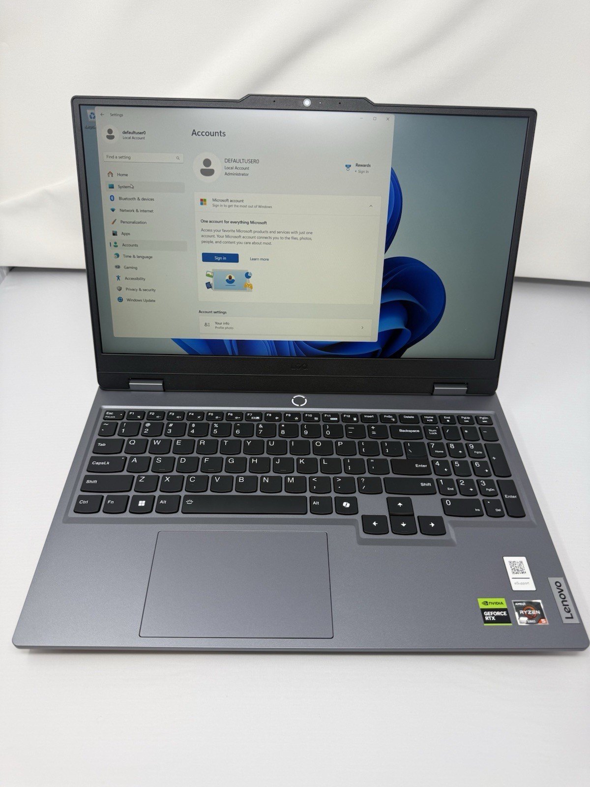 Lenovo LOQ 15ARP9 15.6" Ryzen 5 7235HS 16GB DDR5 512GB SSD RTX 4050 Windows 11H