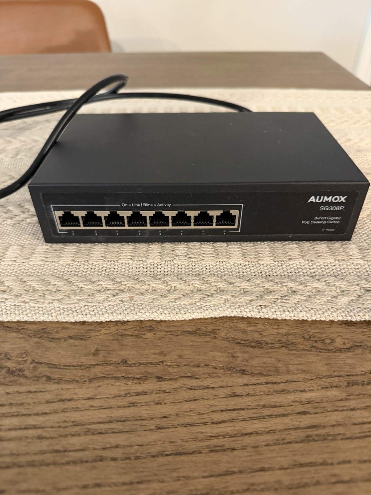 Aumox SG308P 8-Port Gigabit PoE Switch 120W 802.3af/at w/ Power Cord