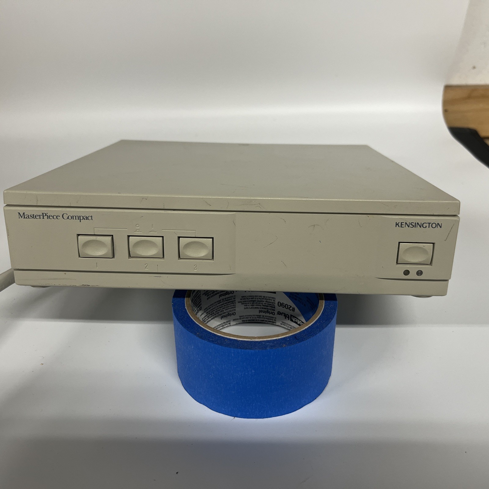 Kensington Masterpiece Home Office Plus Surge Protector Console Model:64120