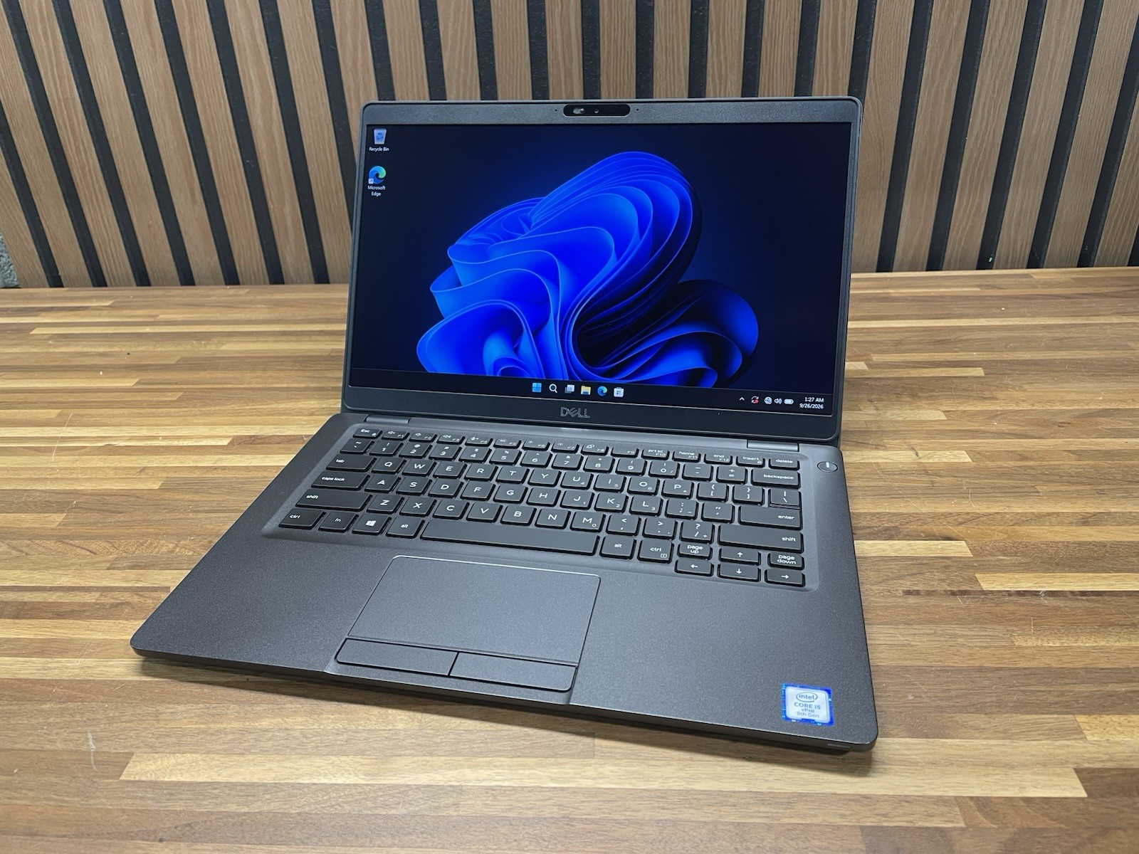 Dell Latitude 5300 13.3” FHD i5-8365U 8GB 256GB NVMe Win 11 Pro Laptop