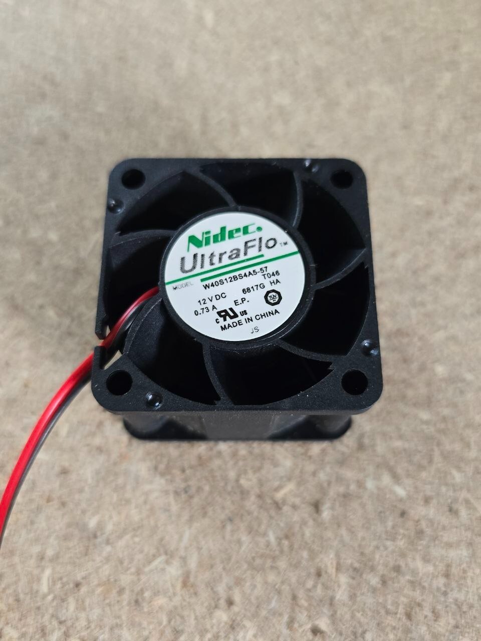 NIDEC 4028 0.73A W40S12BS4A5-57 40*40*28MM 12V 2 wire fan