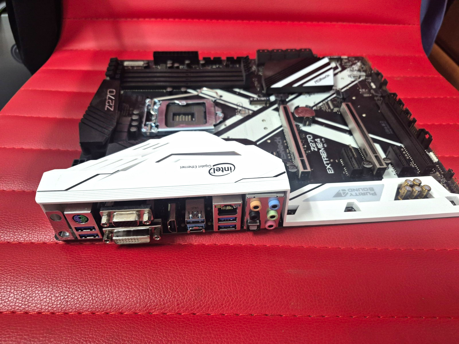 ASRock Z270 Extreme4 ATX Intel LGA1151 Motherboard - NO I/O Shield