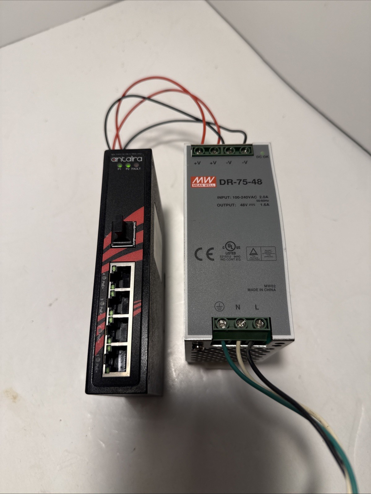 Antaira LNP-0500-T 5-Port Industrial Unmanaged Ethernet Switch With Mean Well PS
