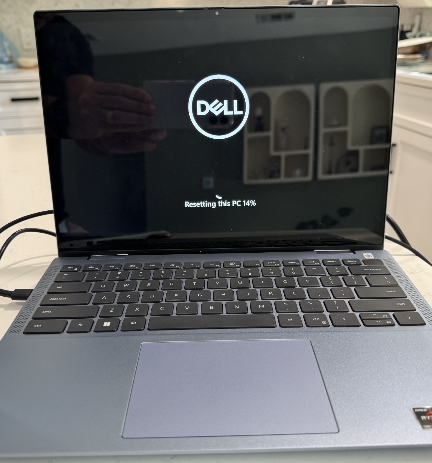 Dell Inspiron 7435 2-in-1 14" Laptop Ryzen 5 7530U 8GB 512GB Touch Screen