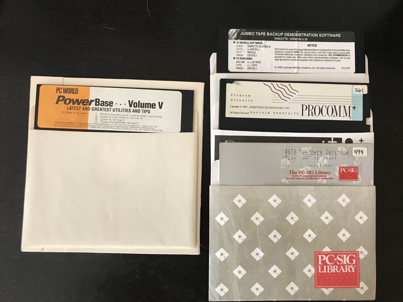 PC World Powerbase V / 3 Random titles