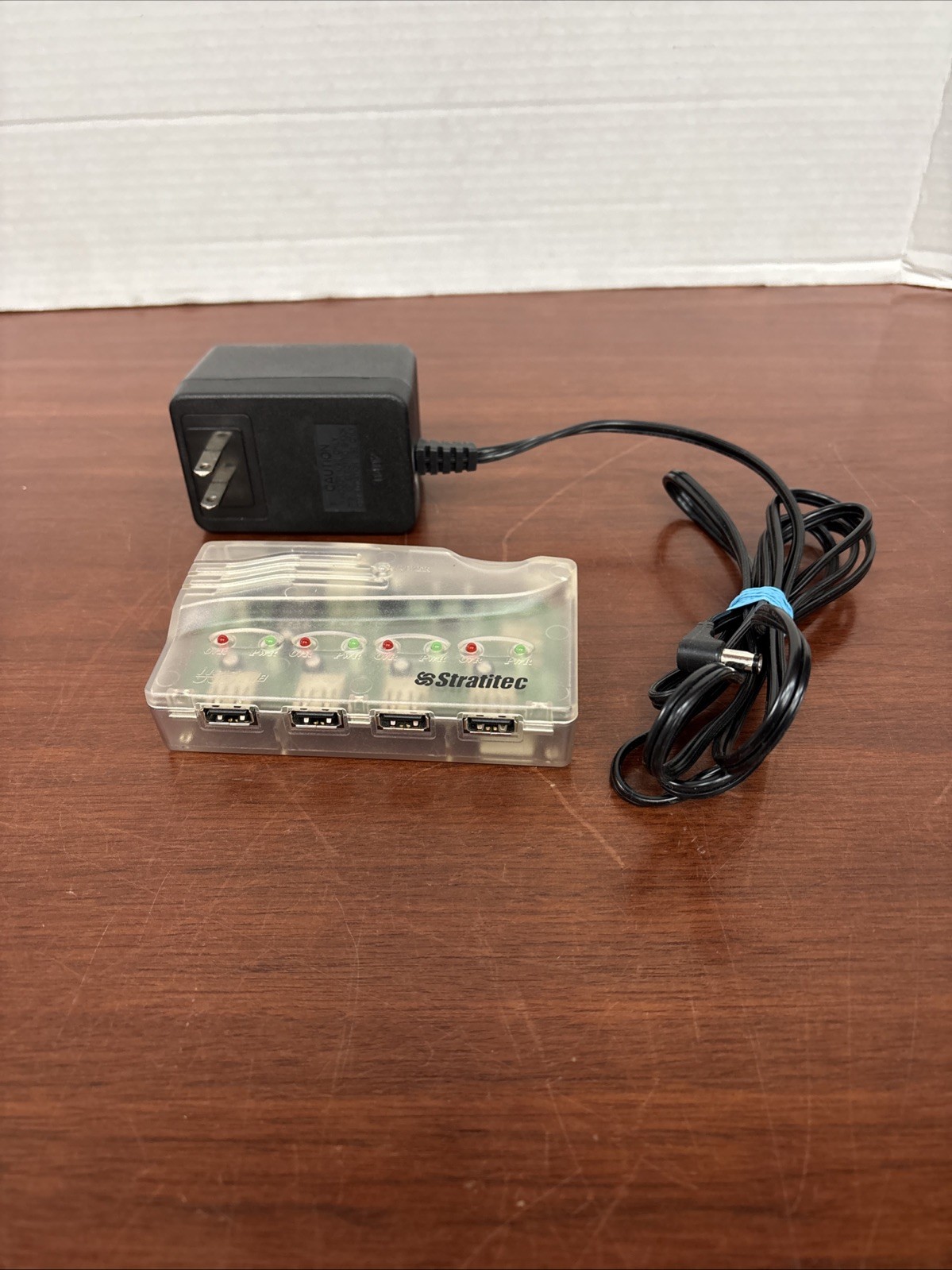 Stratitec USB 2.0 4 Port Hub With Power Supply