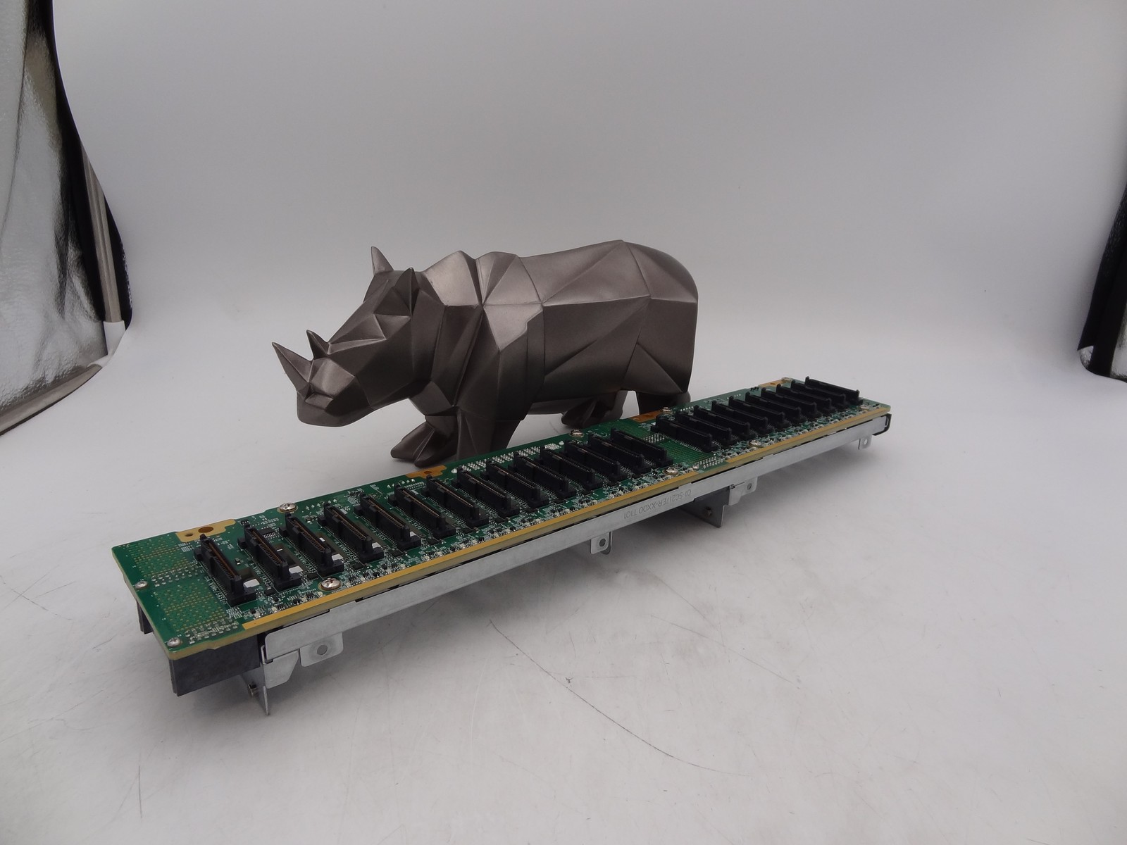 SuperMicro BPN-SAS3-217BHQ-N4-NI22 U 4-Node 24-Port Backplane