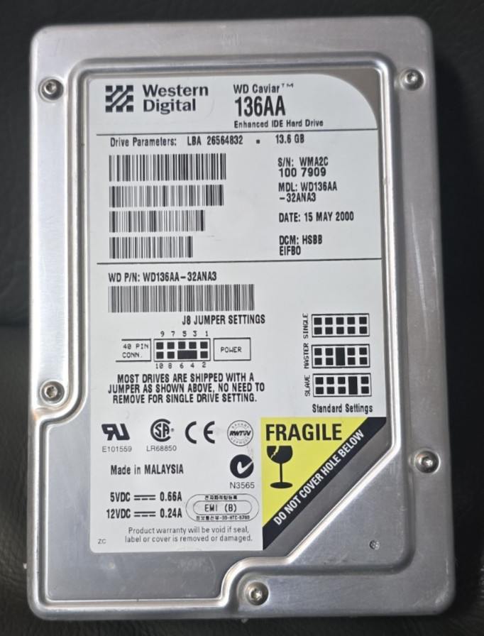 IDE ATA HDD WESTERN DIGITAL WD CAVIAR WD136AA-32AN 13.6GB FESTPLATTE HARD 40-POL