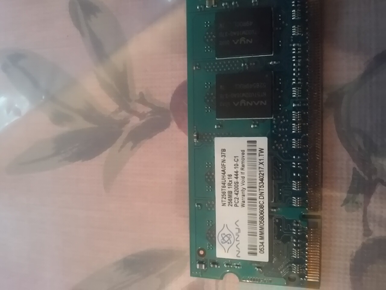 Nanya NT256T64UH4A0FN-37B 256MB DDR2-533 (PC2-4200) PC2-4200S   