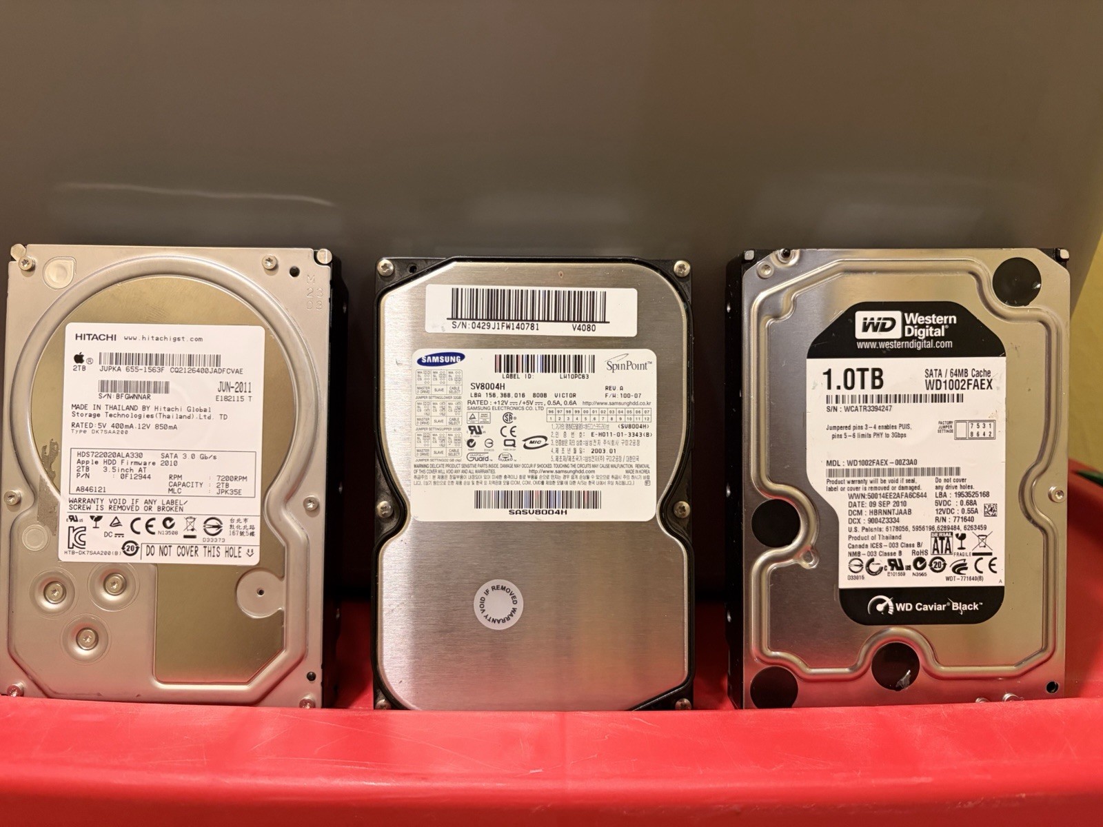 3 Internal PC Hard Drives Hitachi 2 TB, Samsung 80gb, Western Dig 1tb Untested