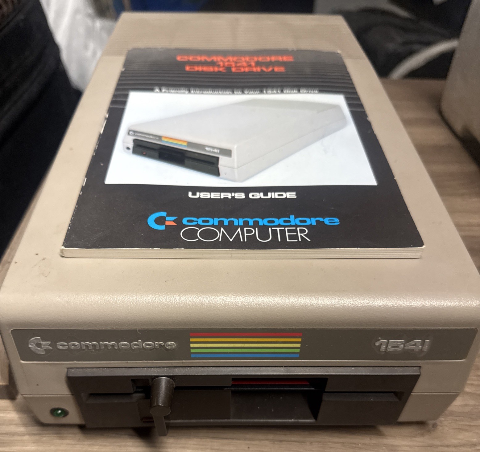 Commodore VIC-1541 Floppy Disk Drive C64 VIC-20 Tested, Working.  Made In Japan