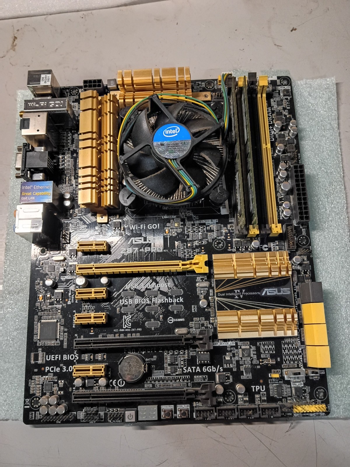 ASUS Z87-PRO Motherboard Intel Core i5-4570s 2GB PC3-12800 Heatsink tested
