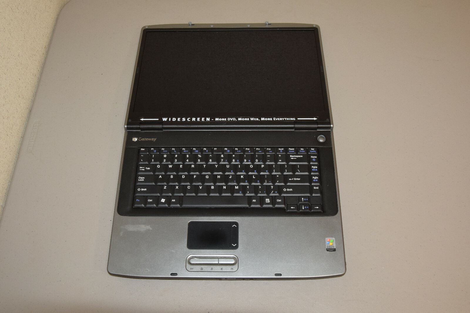 Dead Junk Gateway MA7 MX6214 15.4" Laptop Incomplete AS IS Parts Repair