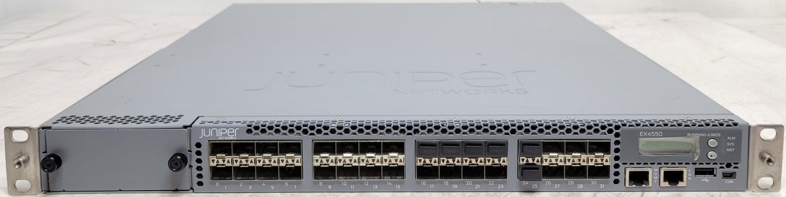 Juniper 32 Port Gigabit Switch 32x 1G/10G SFP/SFP+ 2xPSU  EX4550-32F-AFO #2
