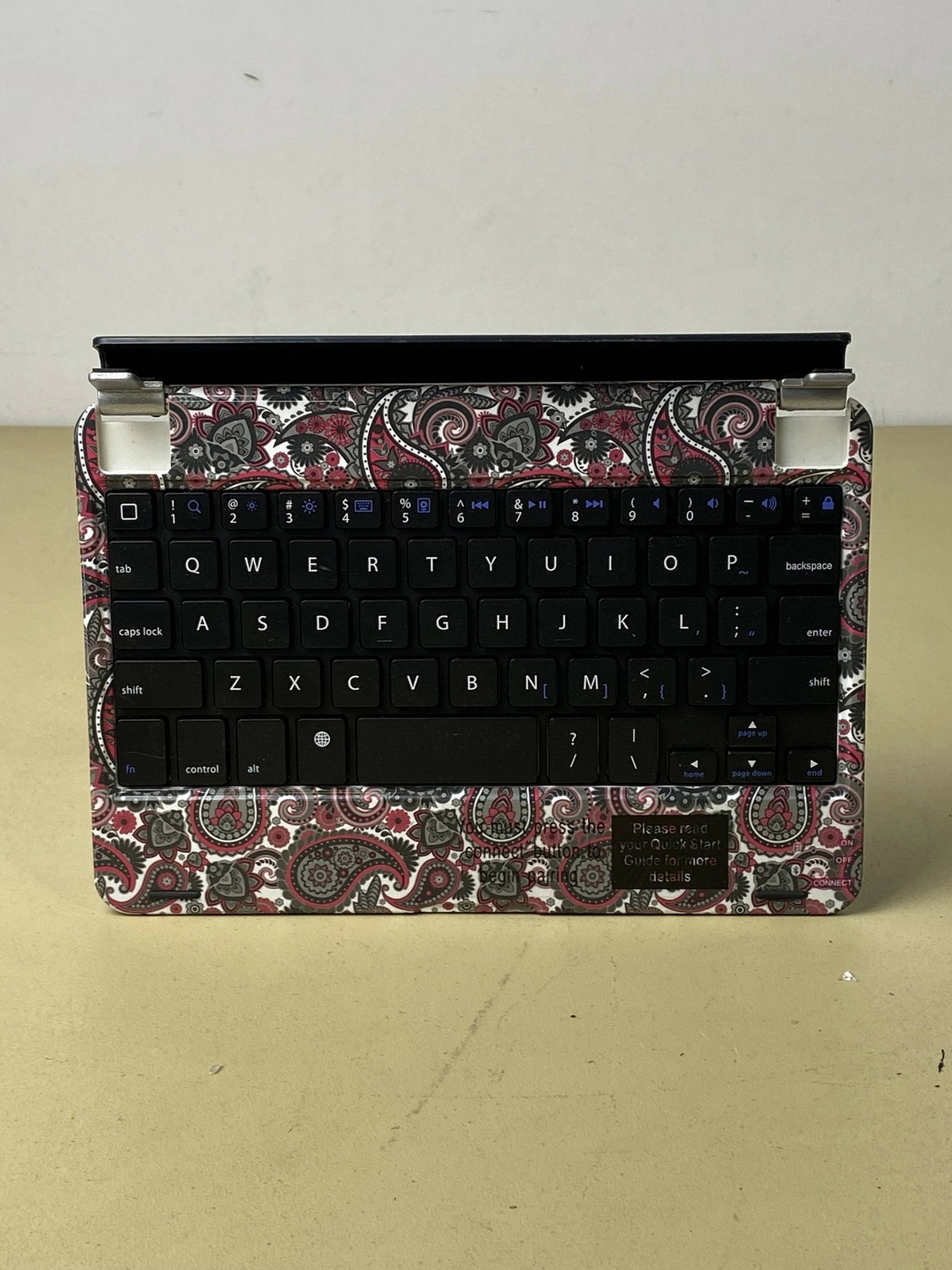 Digital Gadgets DGMINIABK Red/Black Ultra Thin Bluetooth Keyboard for iPad Mini