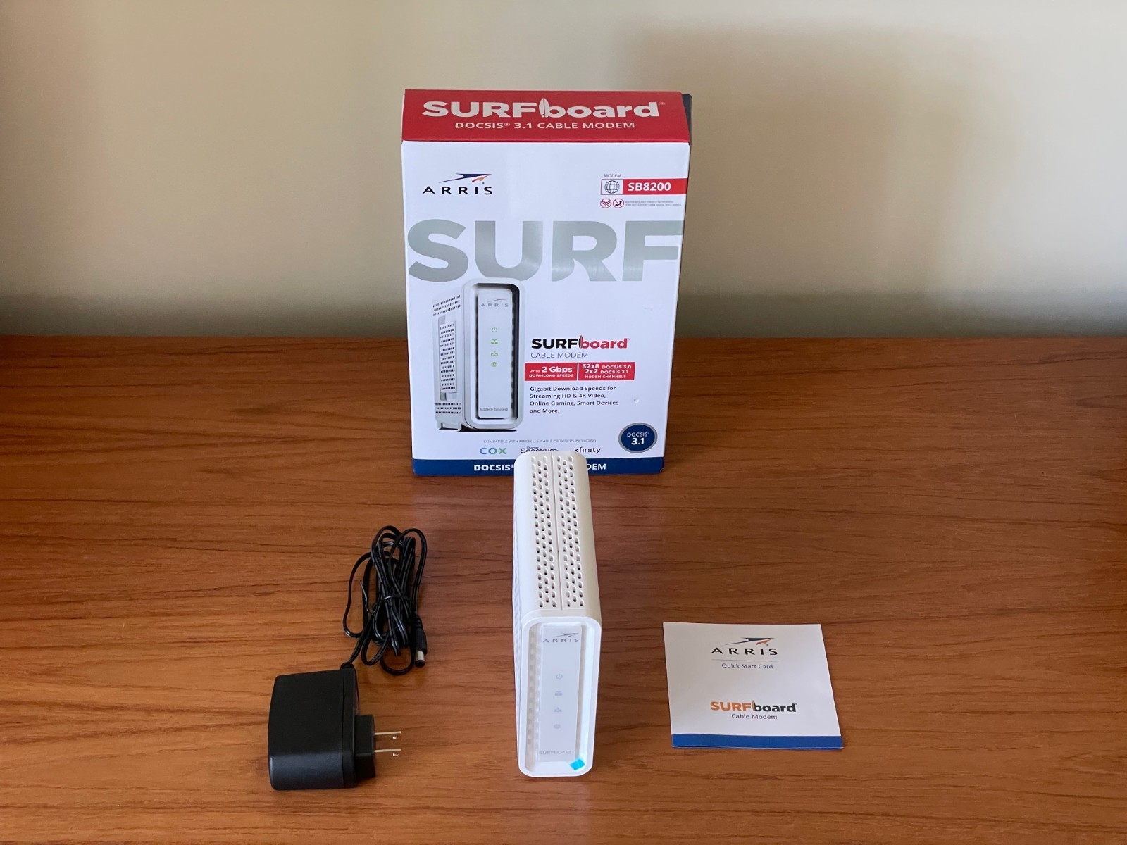 ARRIS SURFboard SB8200 v3 32x8 DOCSIS 3.1 Cable Modem Dual 1G Ports Original Box